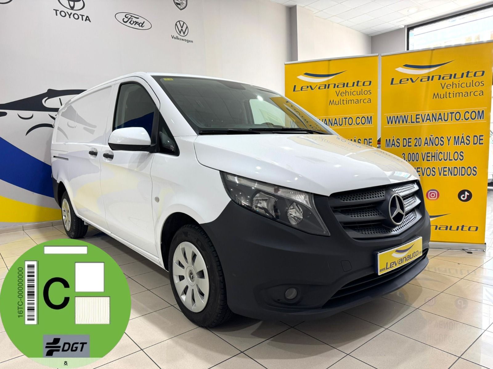 Foto del MERCEDES Vito Furgón 110CDI tD Base Larga