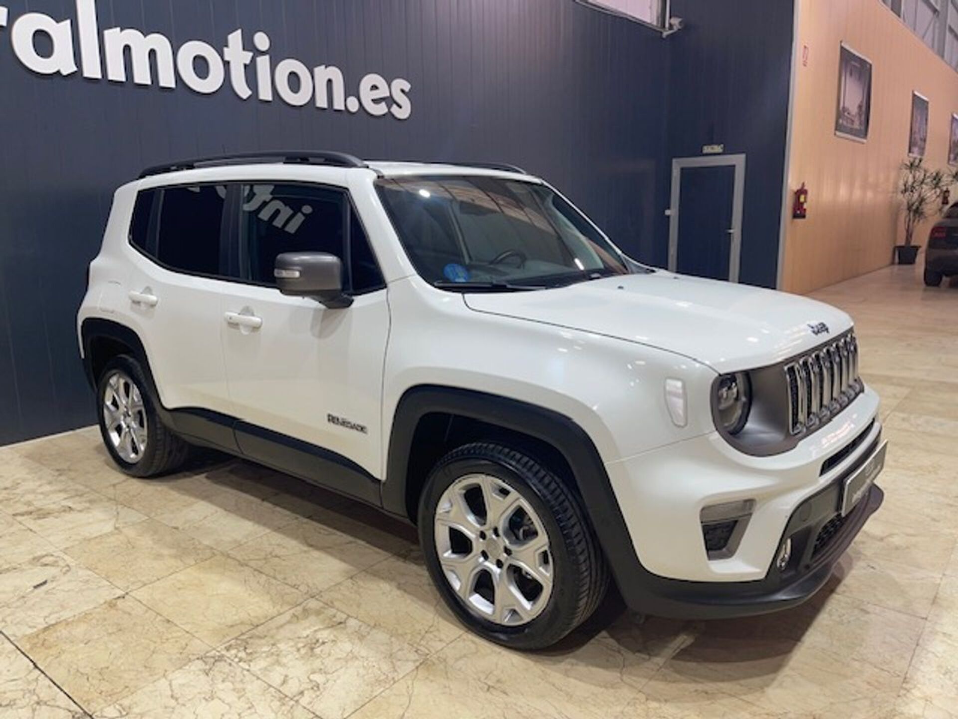 Imagen 3 de JEEP Renegade