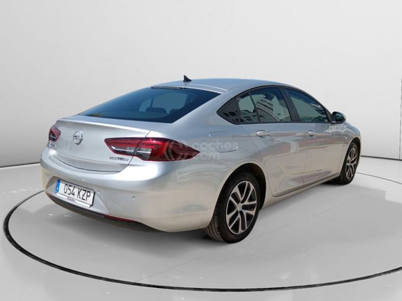 Foto del OPEL Insignia 1.6CDTI S&S ecoTEC Selective 110