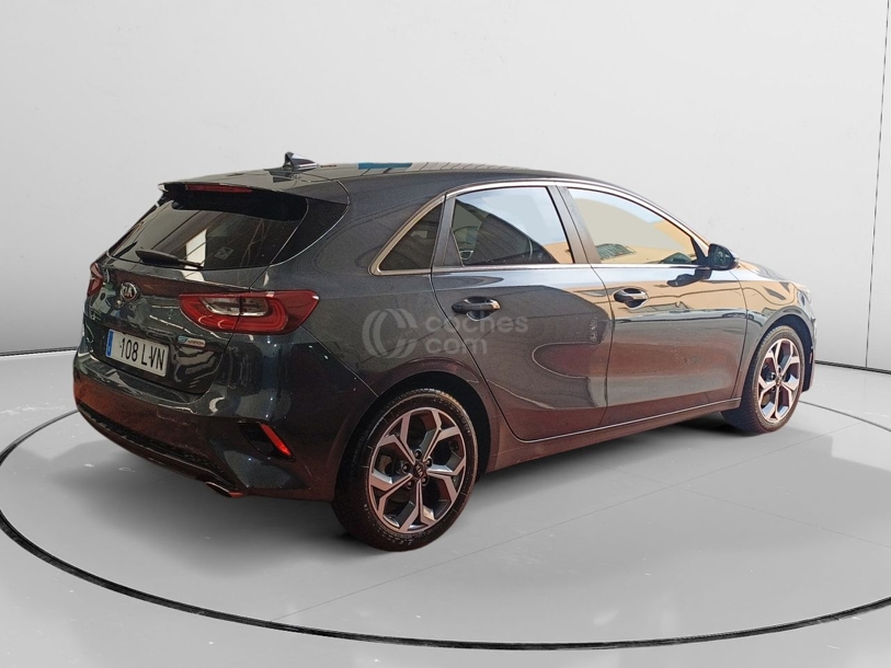 Foto del KIA Ceed Tourer 1.6 MHEV iMT Tech DCT 136