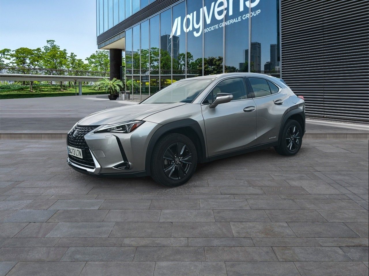 LEXUS UX (250h Business 2WD 135 kW (184 CV)) en Madrid