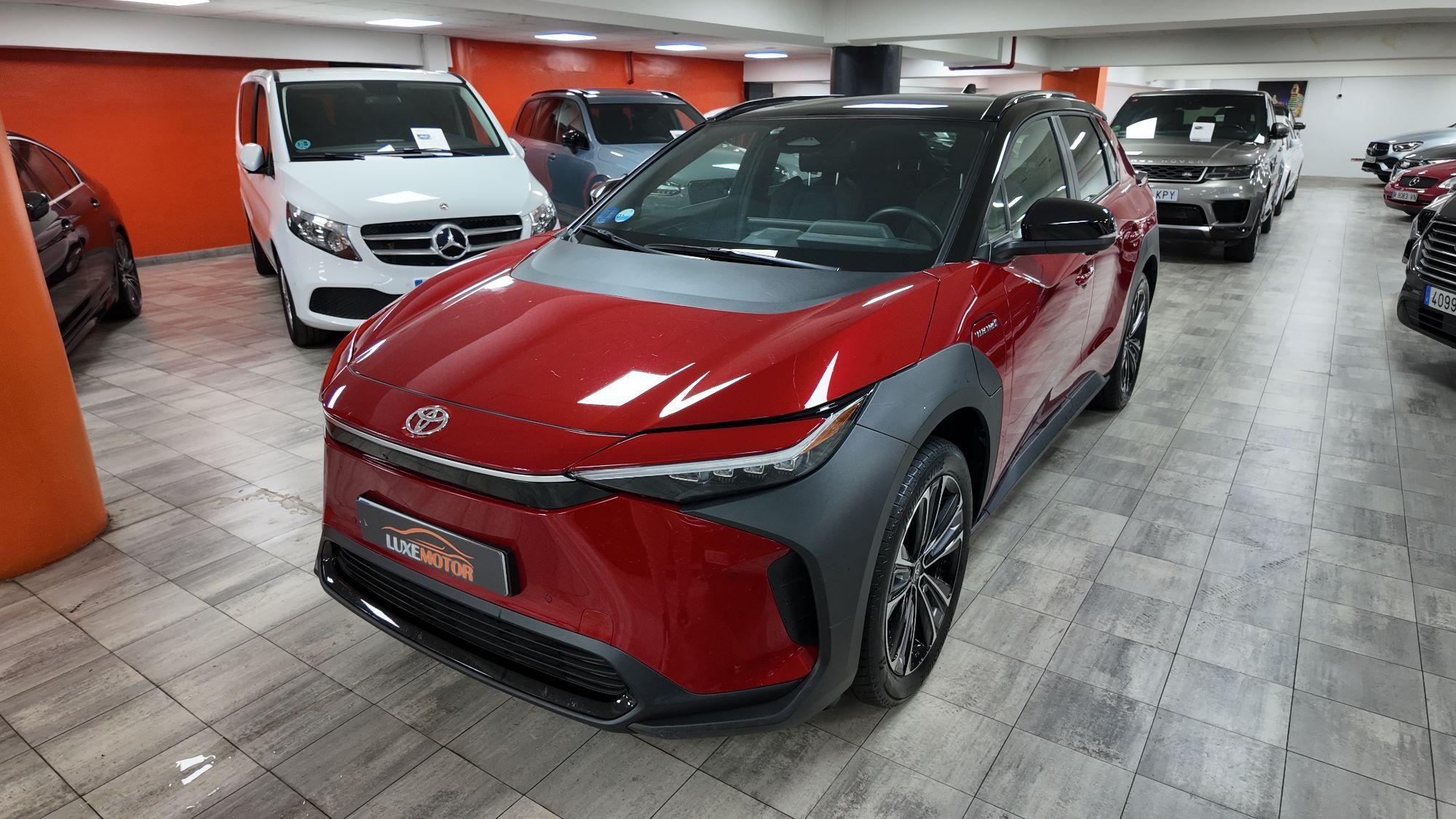 TOYOTA bZ4X (200E 4X2 Style Plus) en Madrid