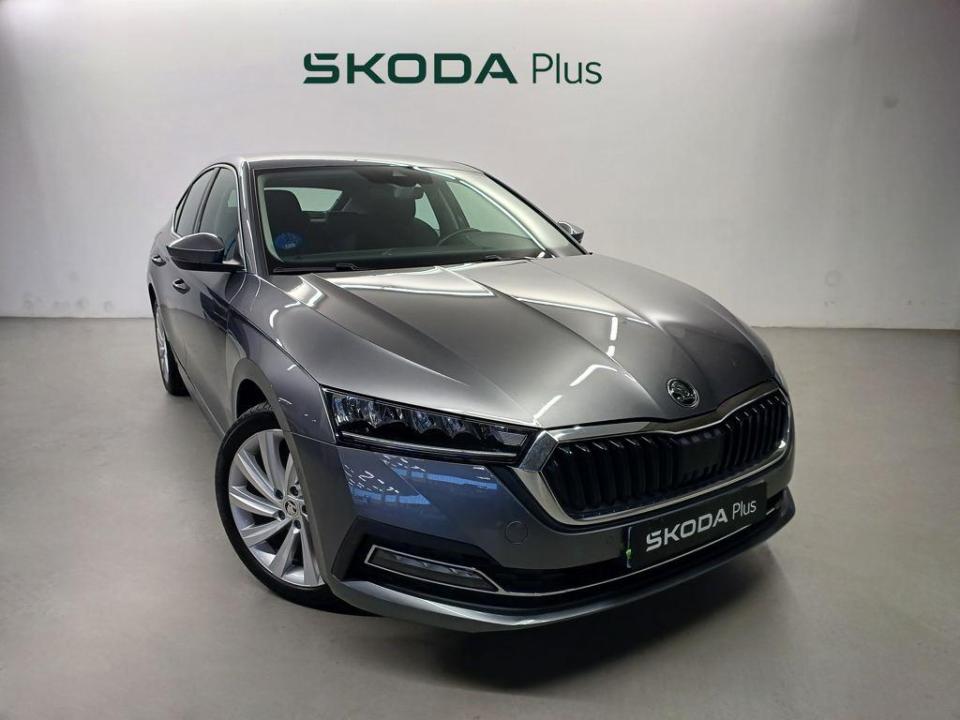 SKODA Octavia (1.4 TSI P-HEV 110kW/150kW DSG Style) en Burgos