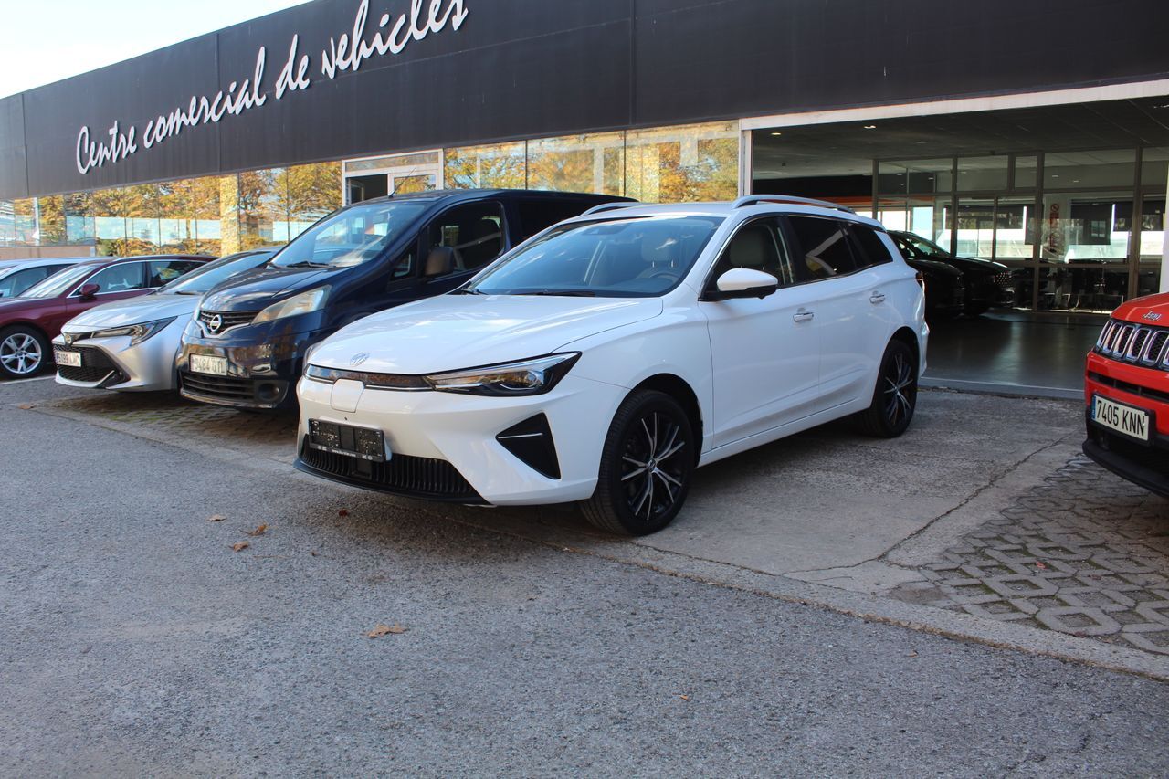 MG 5 (Std Range Luxury) en Madrid