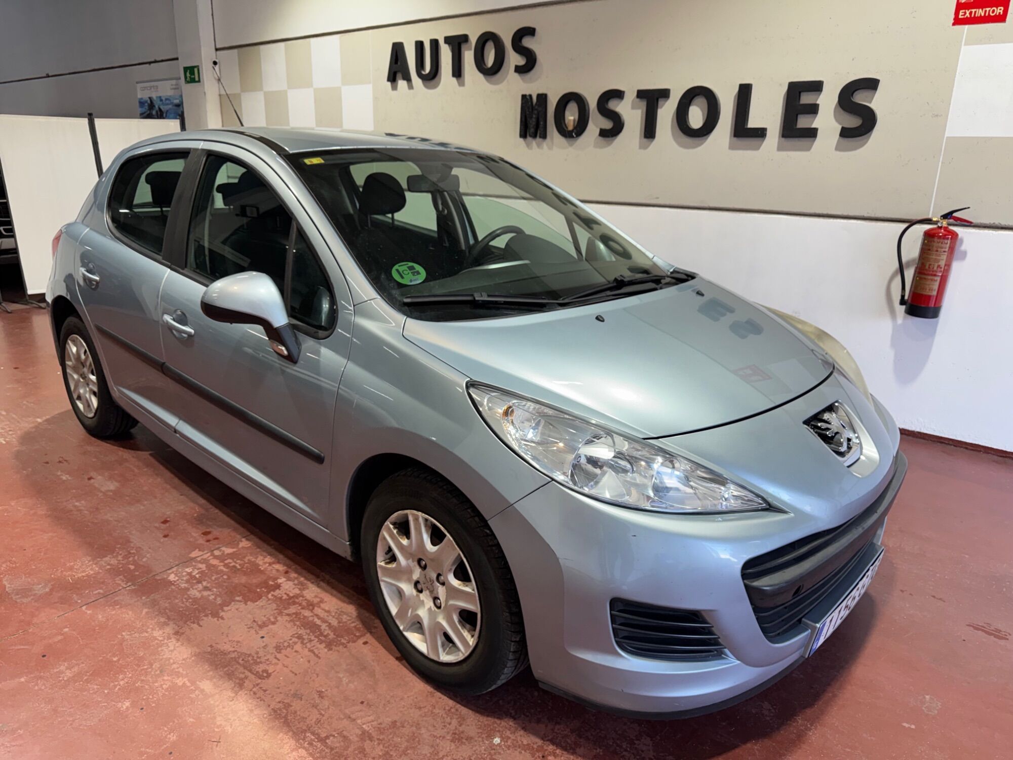 PEUGEOT 207 (1.4i Confort) en Madrid