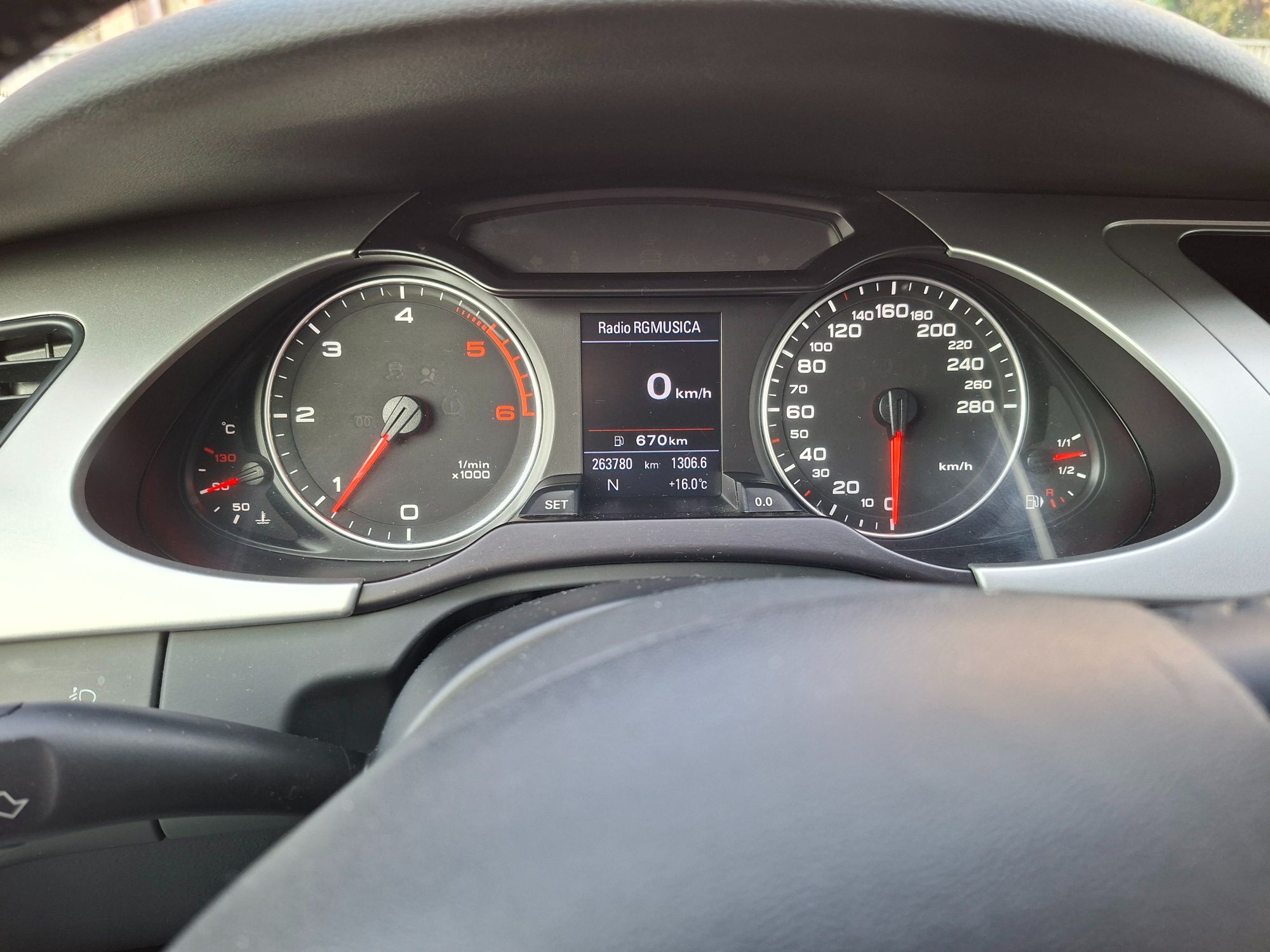 Foto del AUDI A4 2.0TDI Multitronic DPF 143