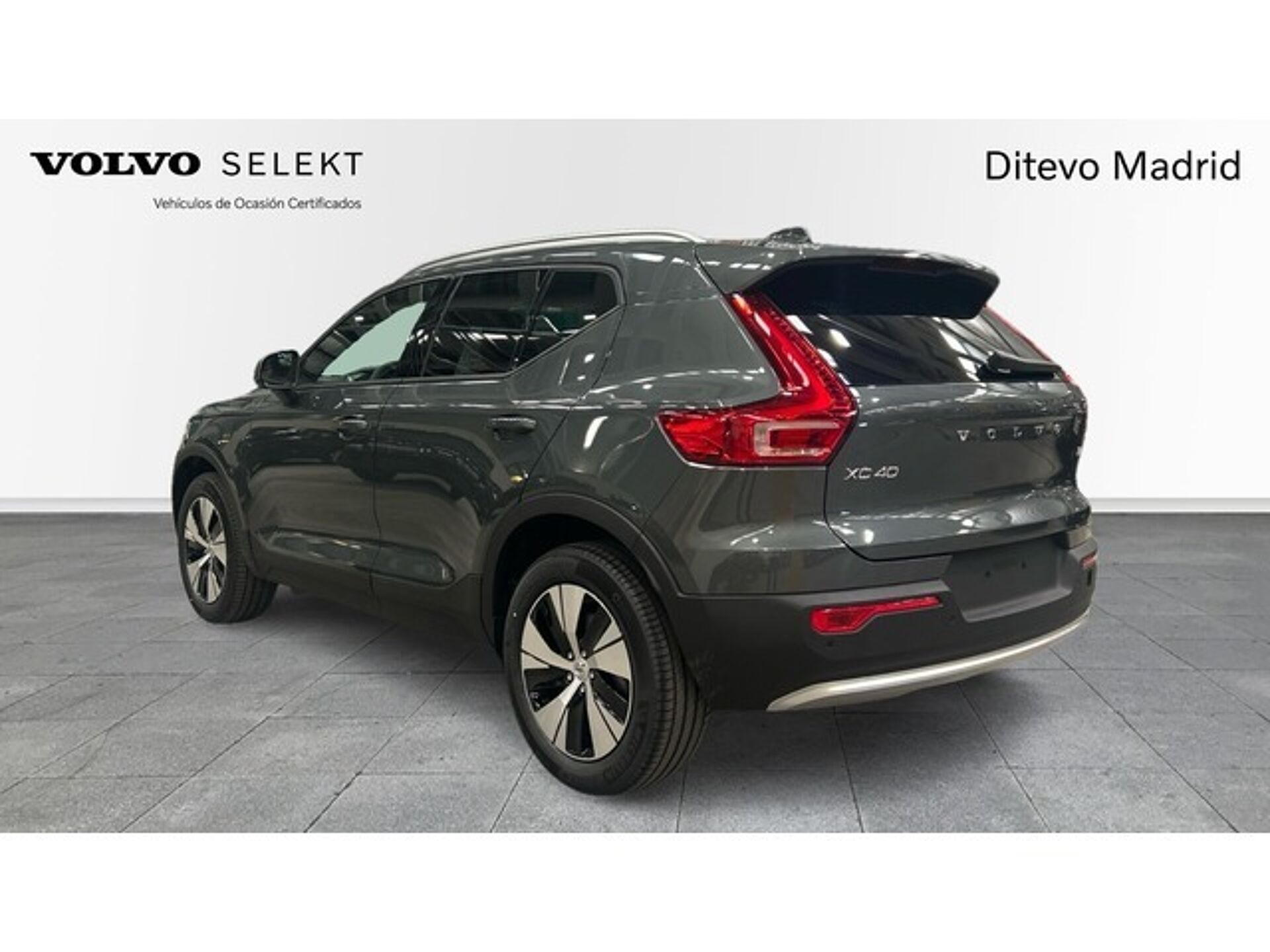 Imagen 2 de VOLVO XC40