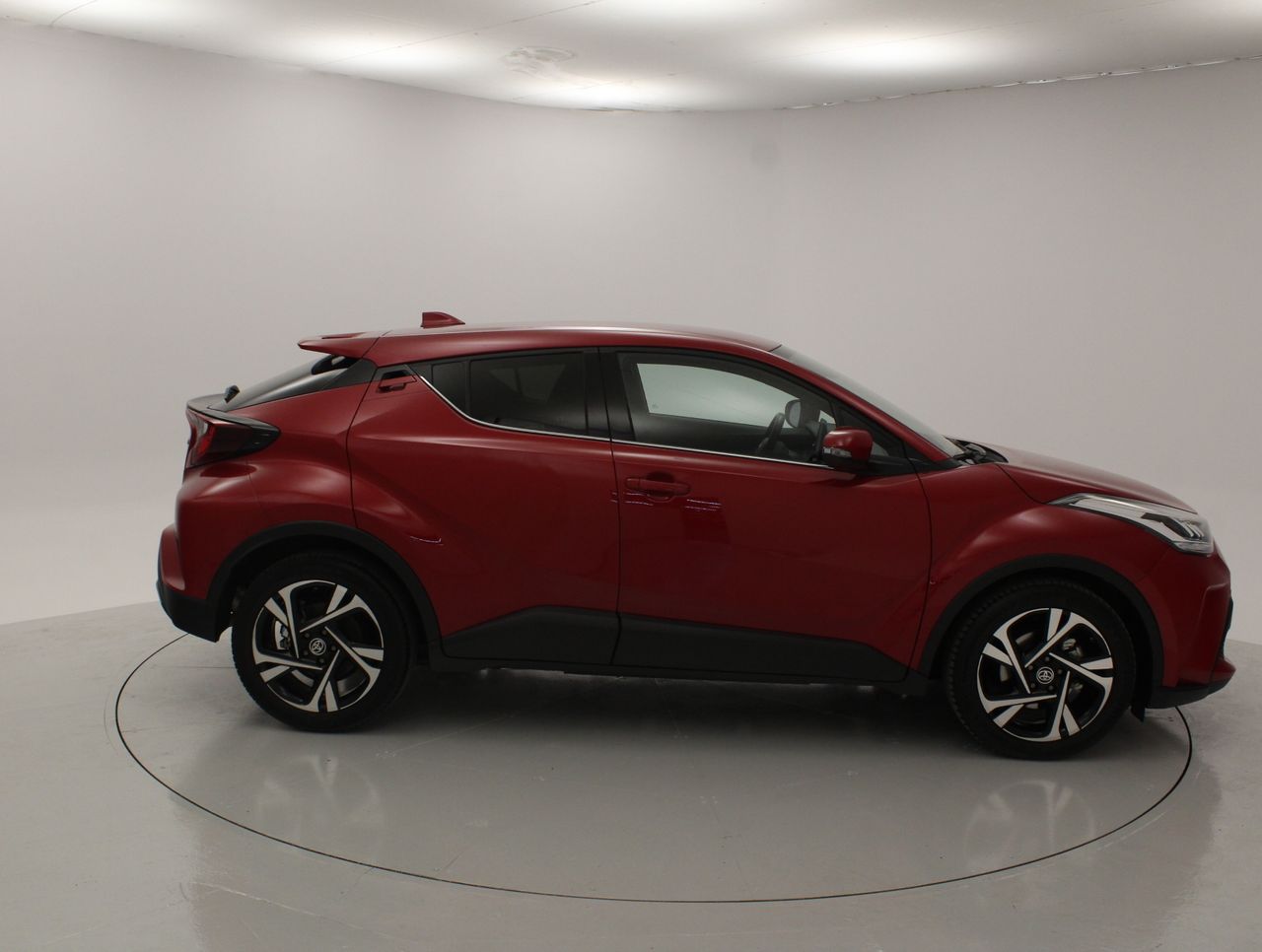 Foto del TOYOTA C-HR 180H Advance