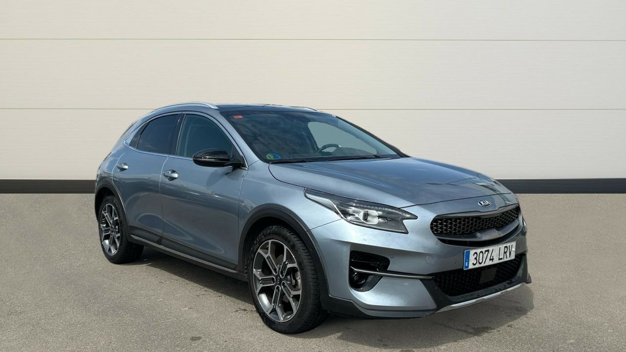 KIA XCeed (1.5 MHEV 118KW EMOTION 160 5P) en Madrid