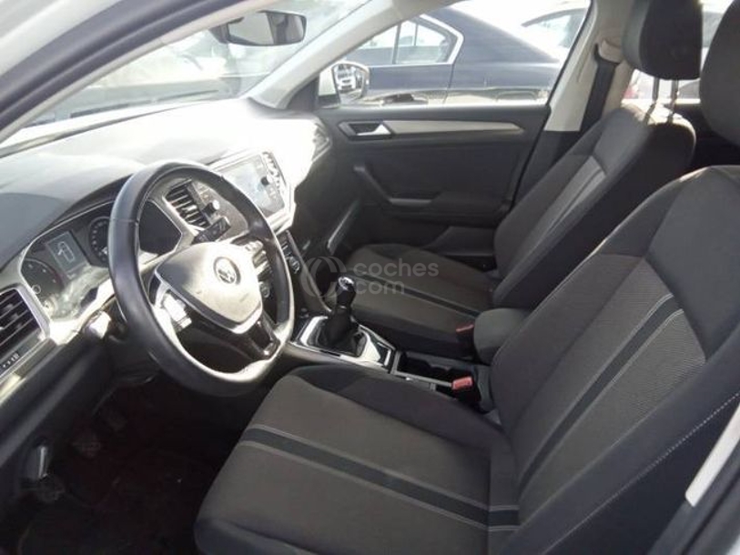 Foto del VOLKSWAGEN T-Roc 1.0 TSI Advance R-line 81kW