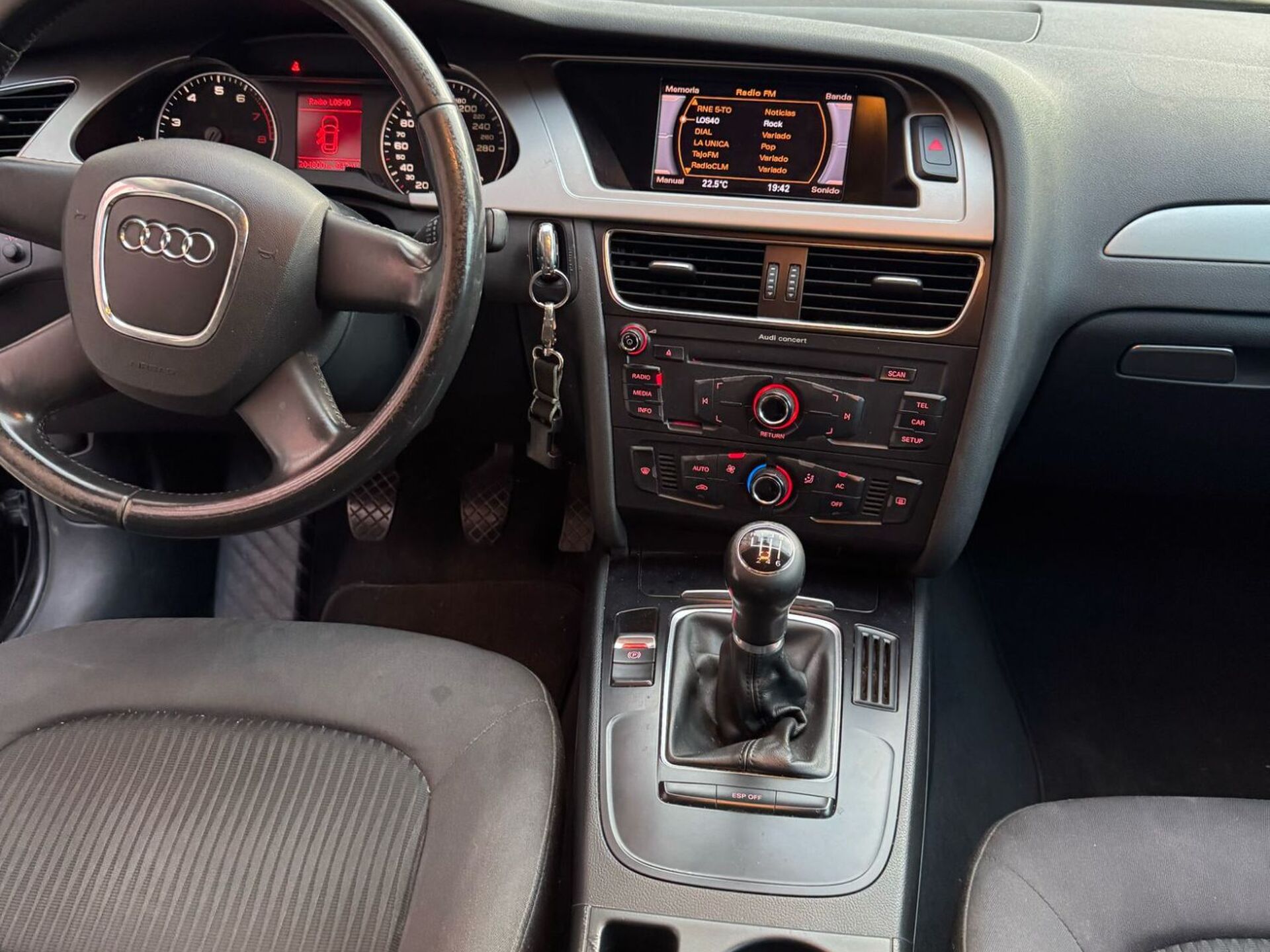 Imagen 2 de AUDI A4