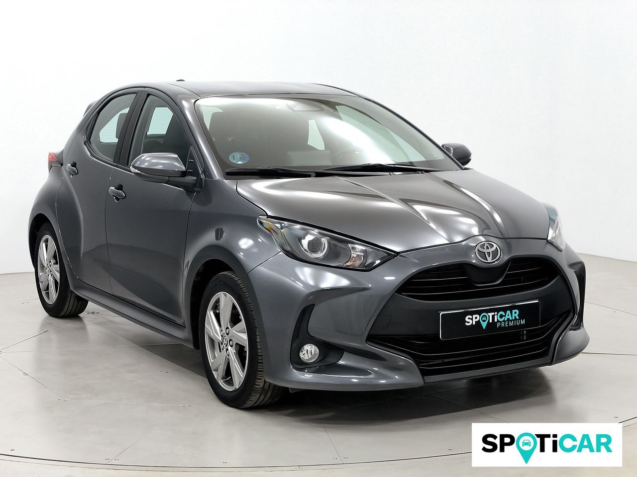 TOYOTA Yaris (1.5 120H Active Plus) en Barcelona