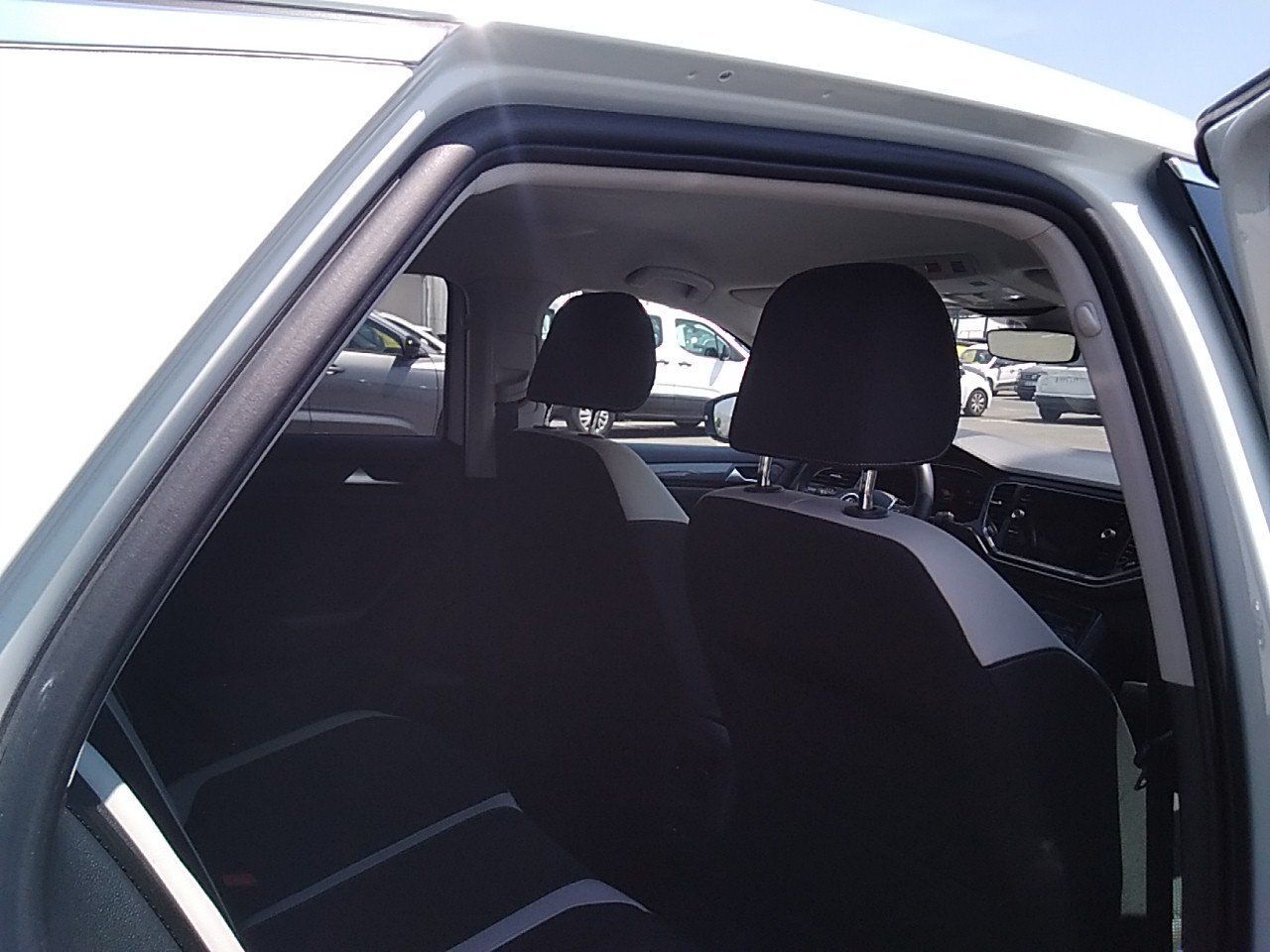 VOLKSWAGEN T-Roc (Sport 2.0 TDI 110 kW (150 CV) DSG) en Madrid