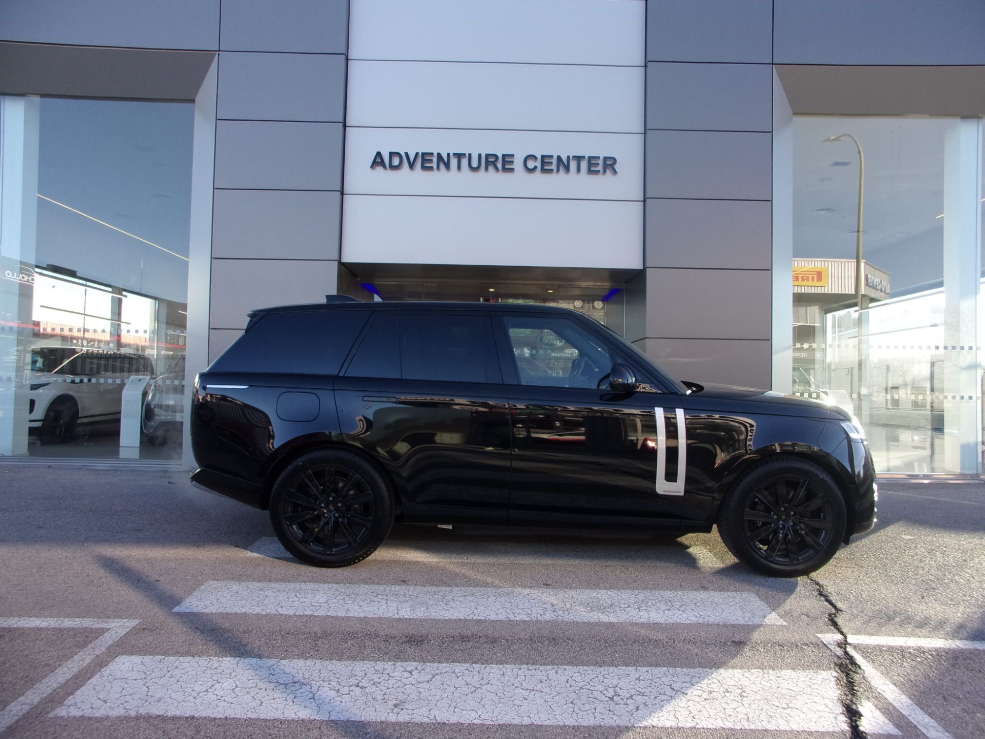 LAND ROVER Range Rover (3.0 Si6 PHEV Autobiography SWB AWD Aut. 550) en Mad