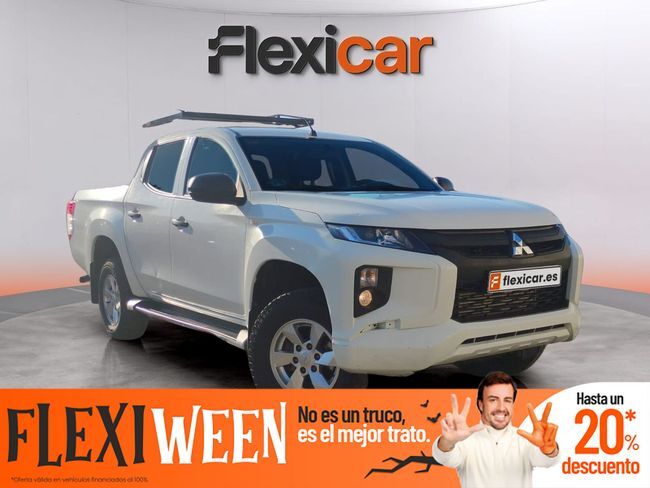 MITSUBISHI L200 (D/C 300 DI-D Kaiteki Auto - 4P (2021)) en Lugo
