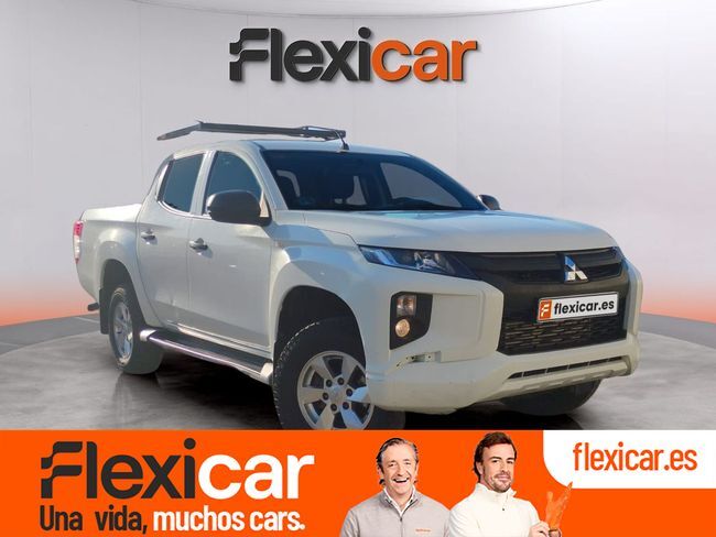 MITSUBISHI L200 (D/C 300 DI-D Kaiteki Auto - 4P (2021)) en Lugo