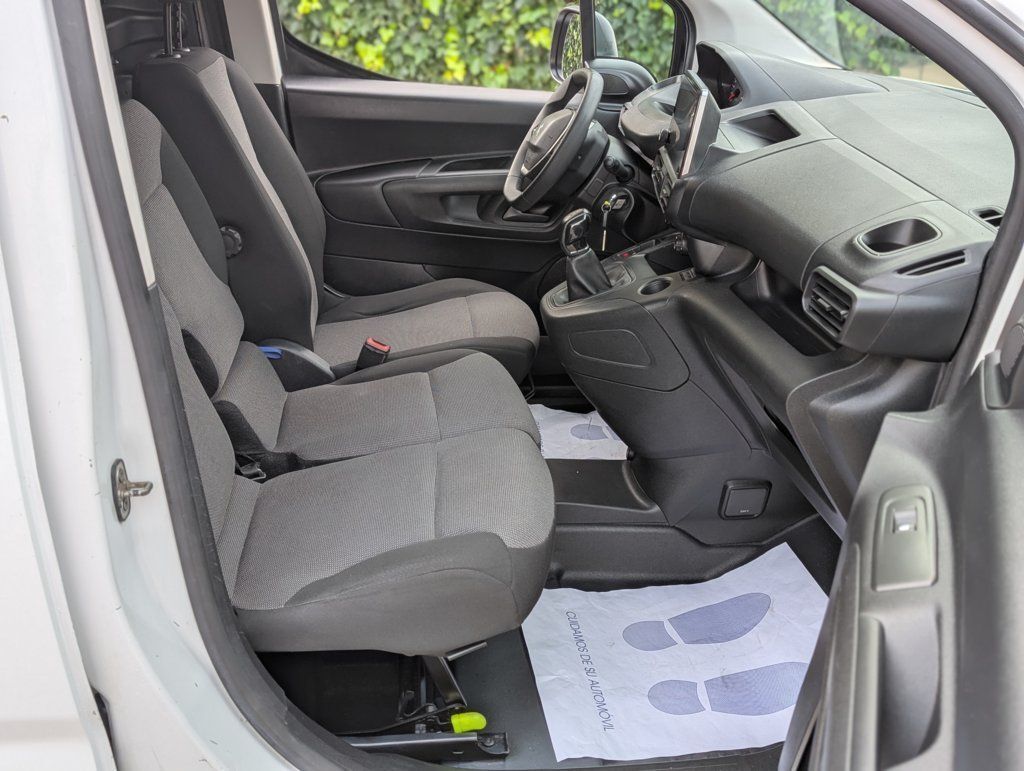 Foto del PEUGEOT Partner 1.5BlueHDI S&S Premium Standard 600kg 100