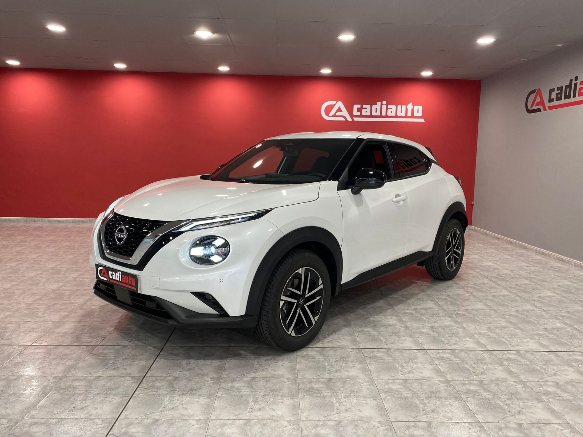 NISSAN Juke (1.0 DIG-T Acenta 4x2 114) en Barcelona