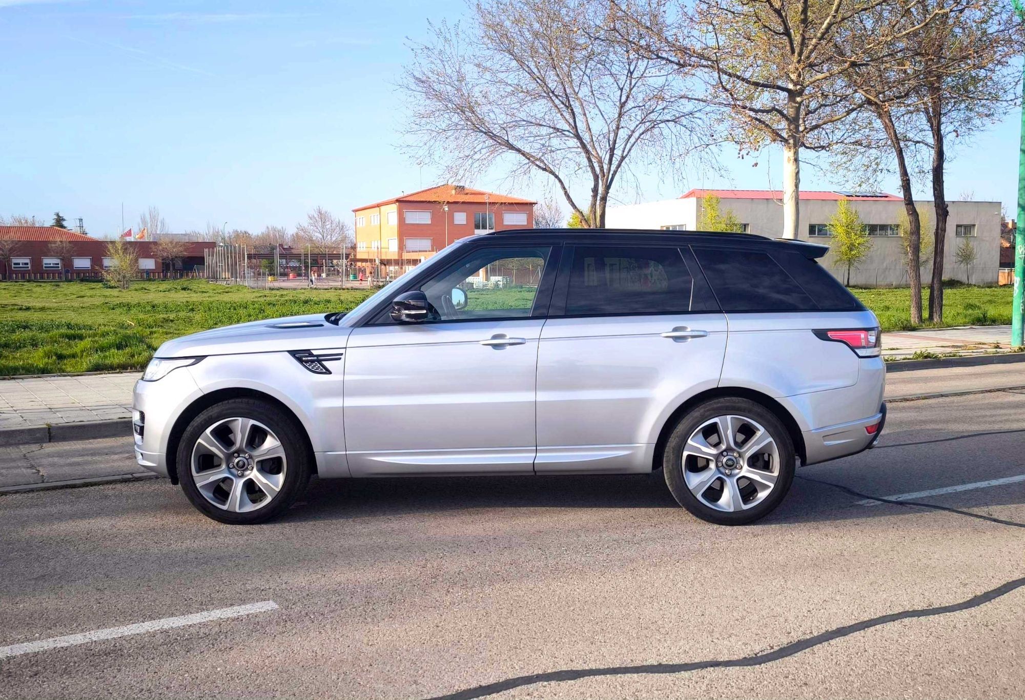 Foto del LAND ROVER Range Rover Sport 3.0SDV6 Hybrid AB Dynamic 340