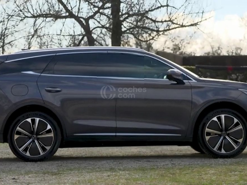 Foto del BYD Tang Flagship