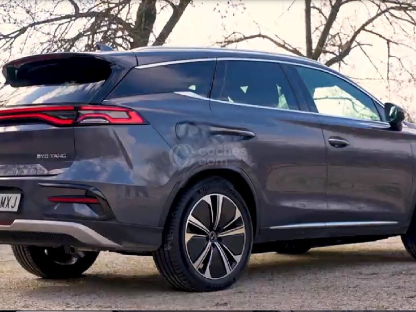 Foto del BYD Tang Flagship