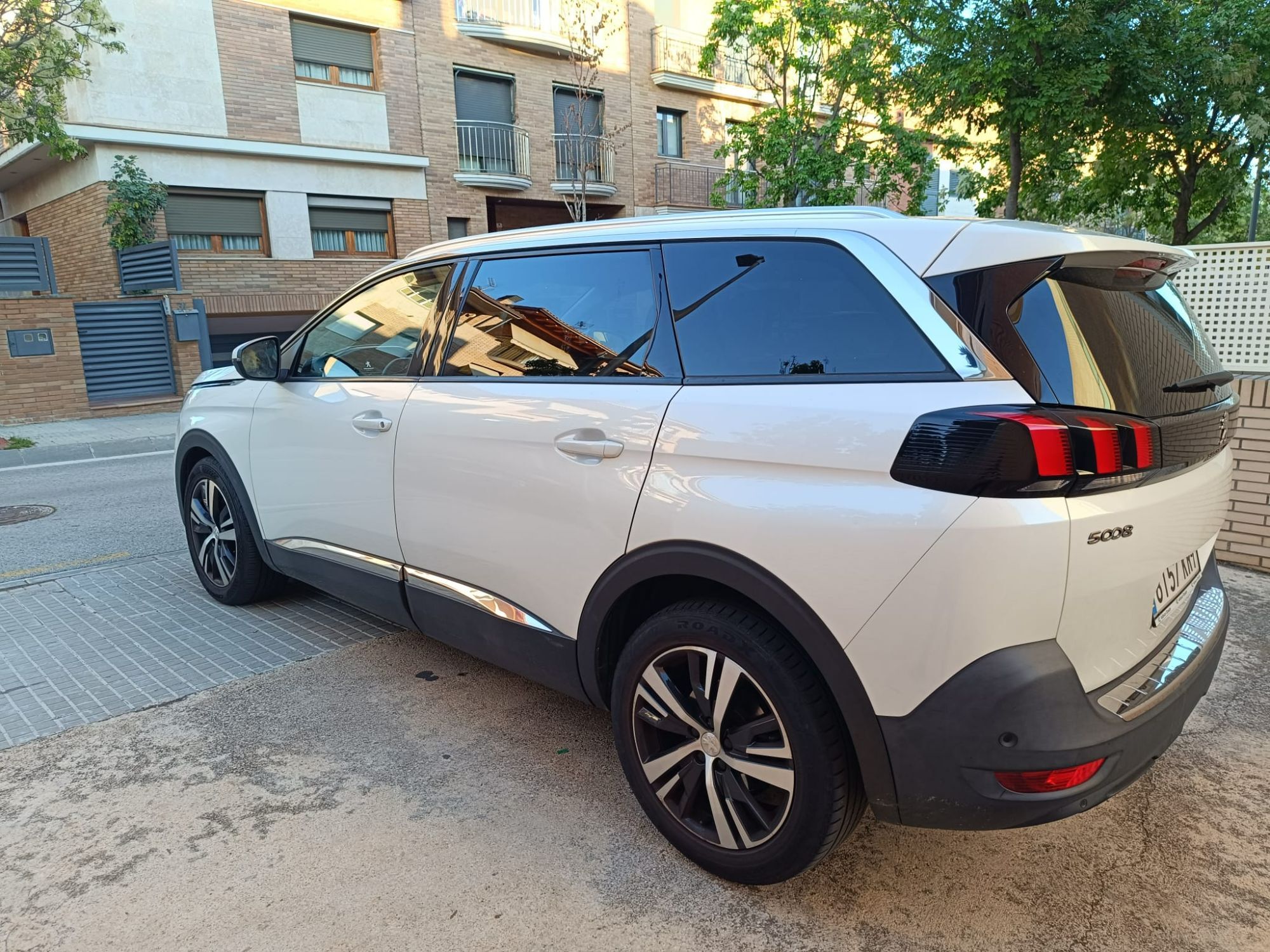 Foto del PEUGEOT 5008 1.5BlueHDi S&S Allure 130