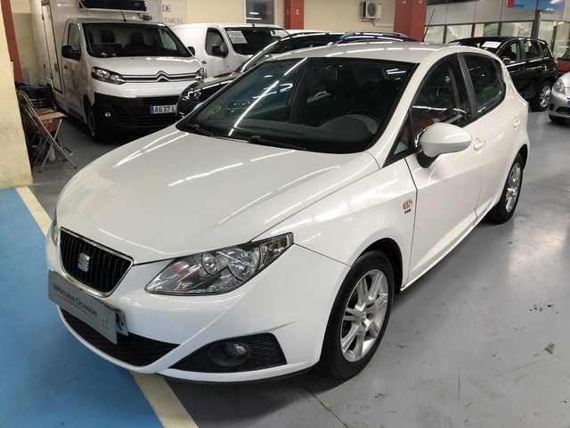SEAT Ibiza (1.6 TDI DPF Style 77 kW (105 CV)) en Barcelona