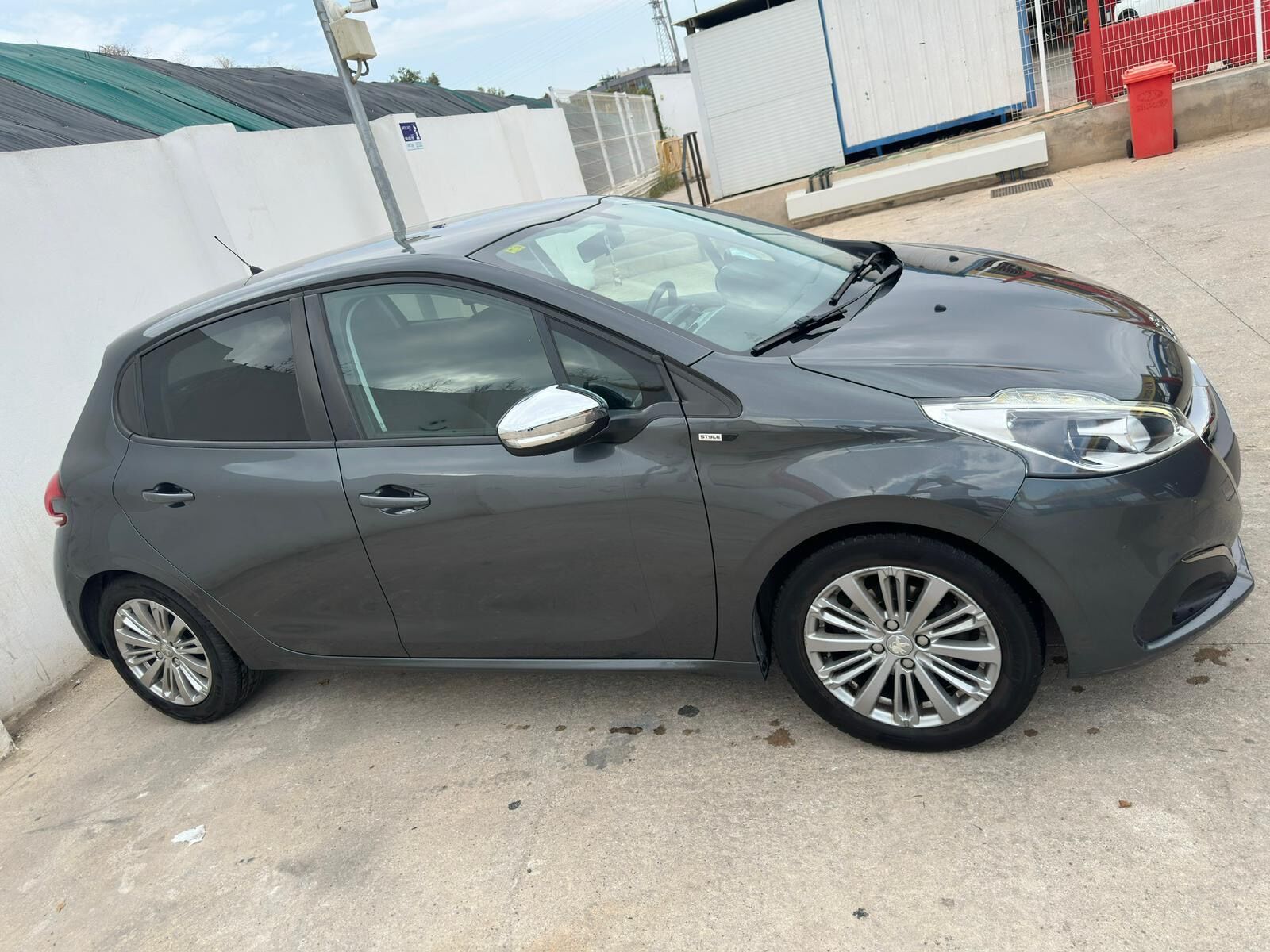 Foto del PEUGEOT 208 1.6 BlueHDi Active 75