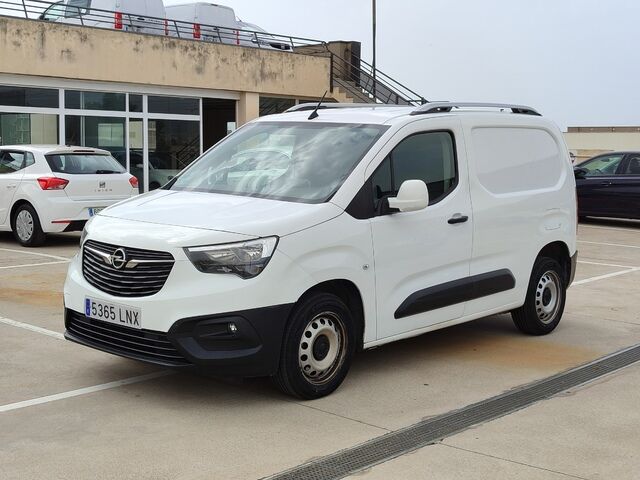 OPEL Combo (1.5 TD Select L H1 1000kg 75 kW (102 CV)) en Barcelona