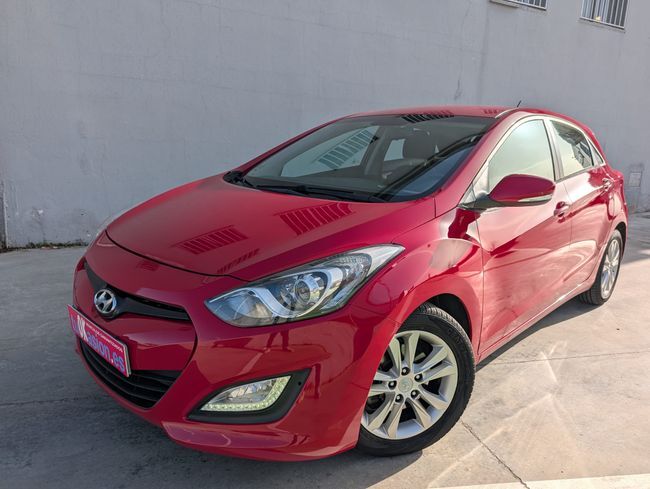 Foto del HYUNDAI i30 1.6CRDi Tecno