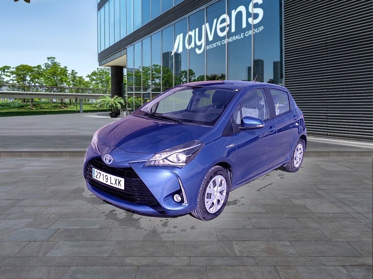 TOYOTA Yaris (1.5 Active Tech 74 kW (100 CV)) en Madrid