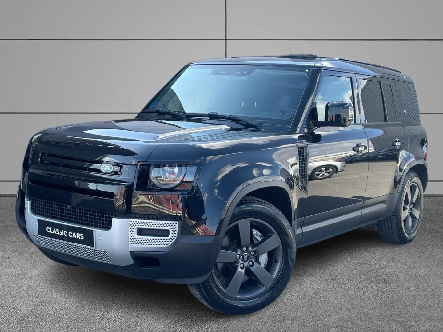 LAND ROVER Defender (110 2.0 Si4 PHEV SE 4WD Auto 297 kW (404 CV)) en Sevil