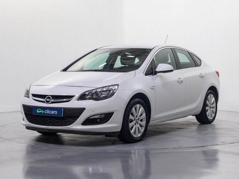 Foto del OPEL Astra Sedán 1.6CDTi S-S Elegance 110