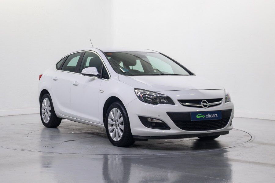 Foto del OPEL Astra Sedán 1.6CDTi S-S Elegance 110