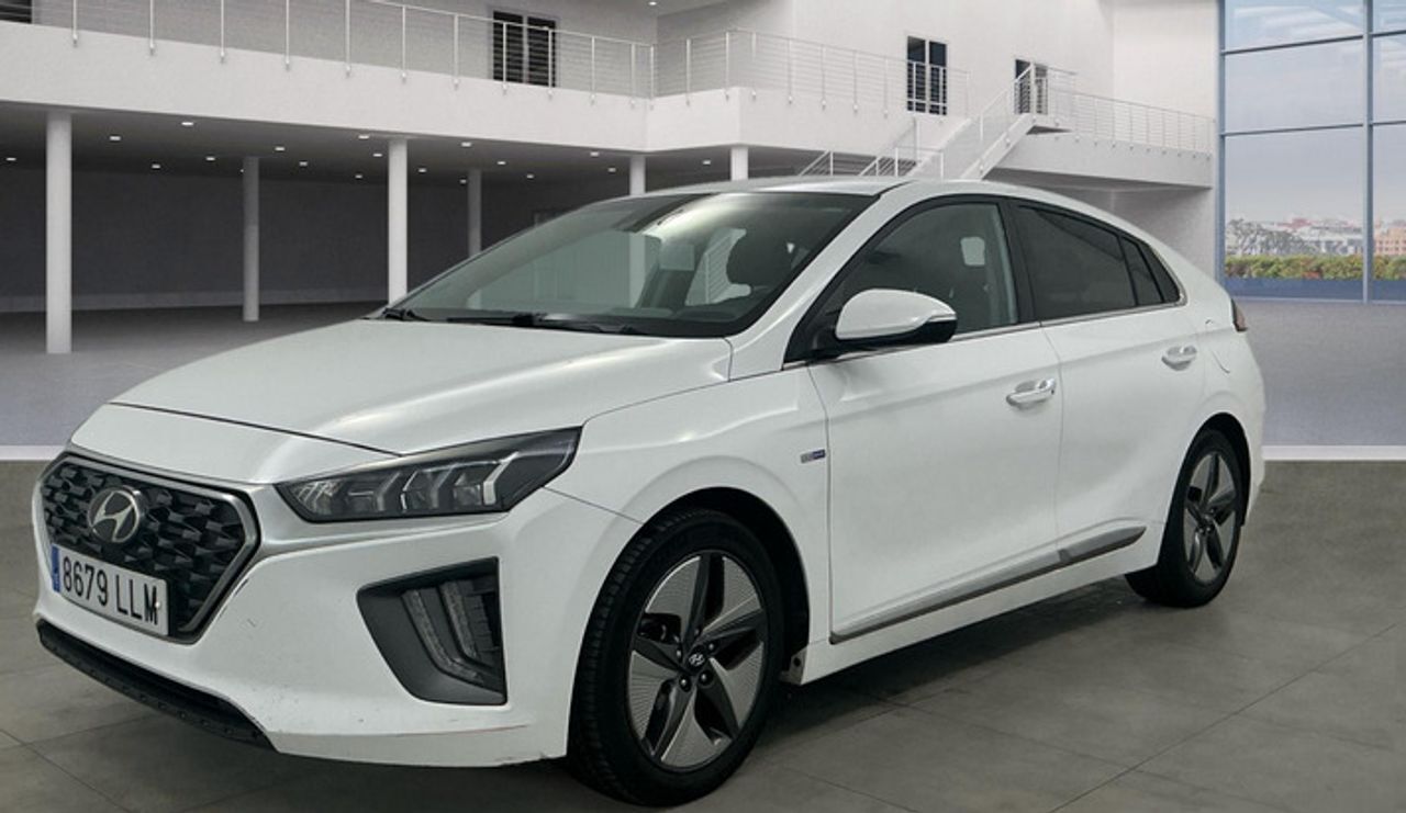 HYUNDAI Ioniq (1.6 GDI HEV Klass DCT) en Madrid