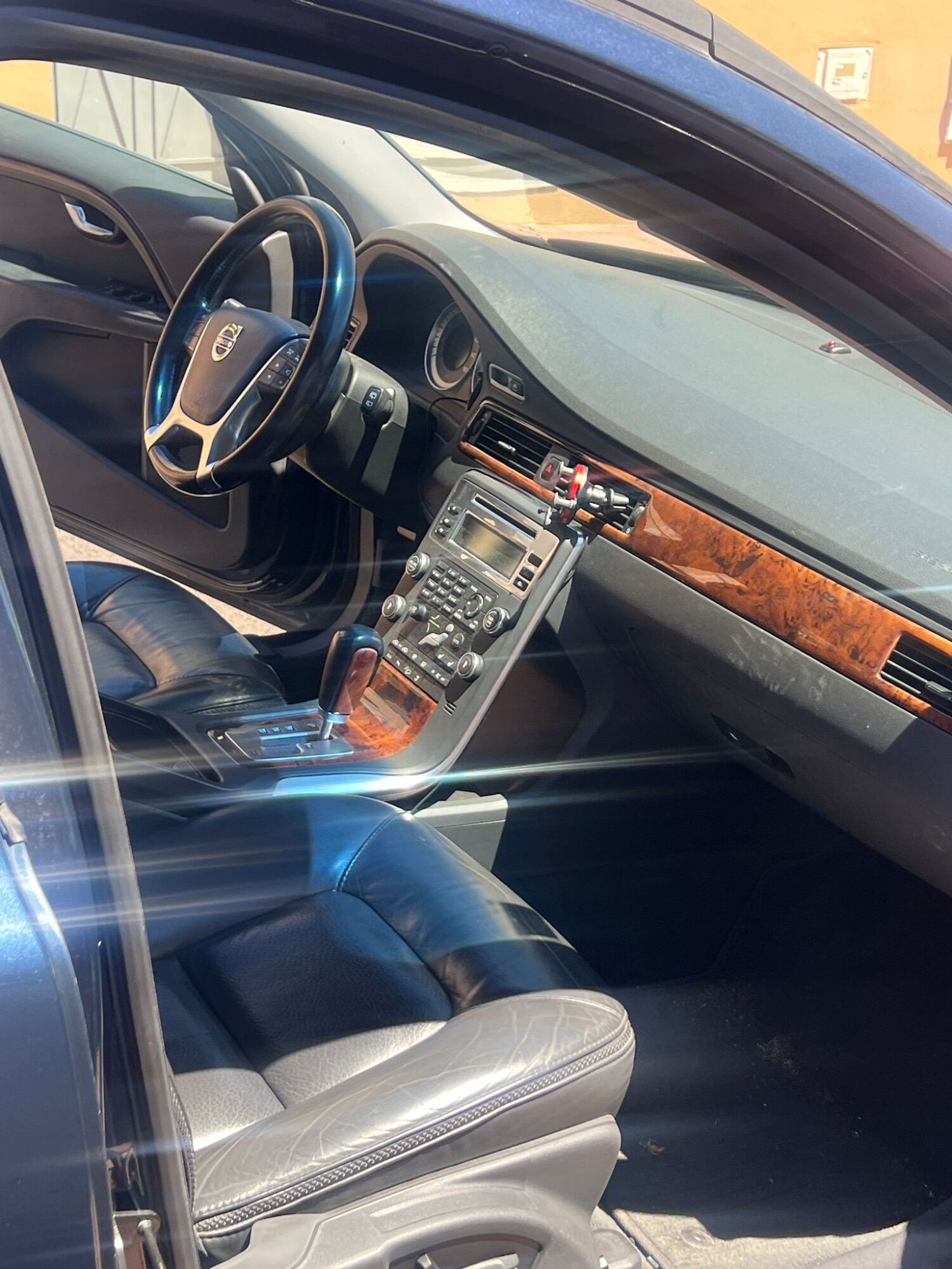 Foto del VOLVO XC70 T6 Momentum AWD Aut.