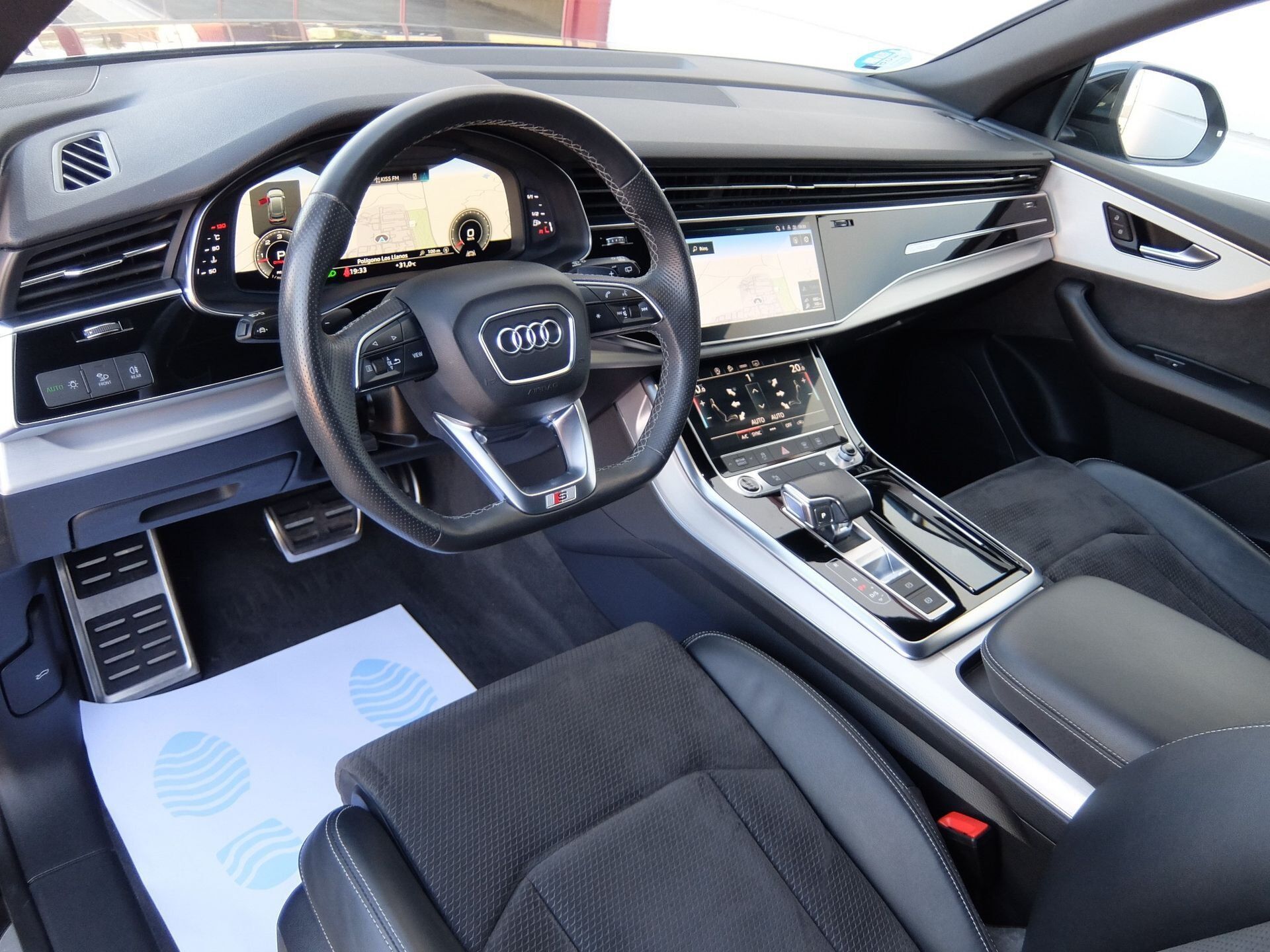 Imagen 3 de AUDI Q8