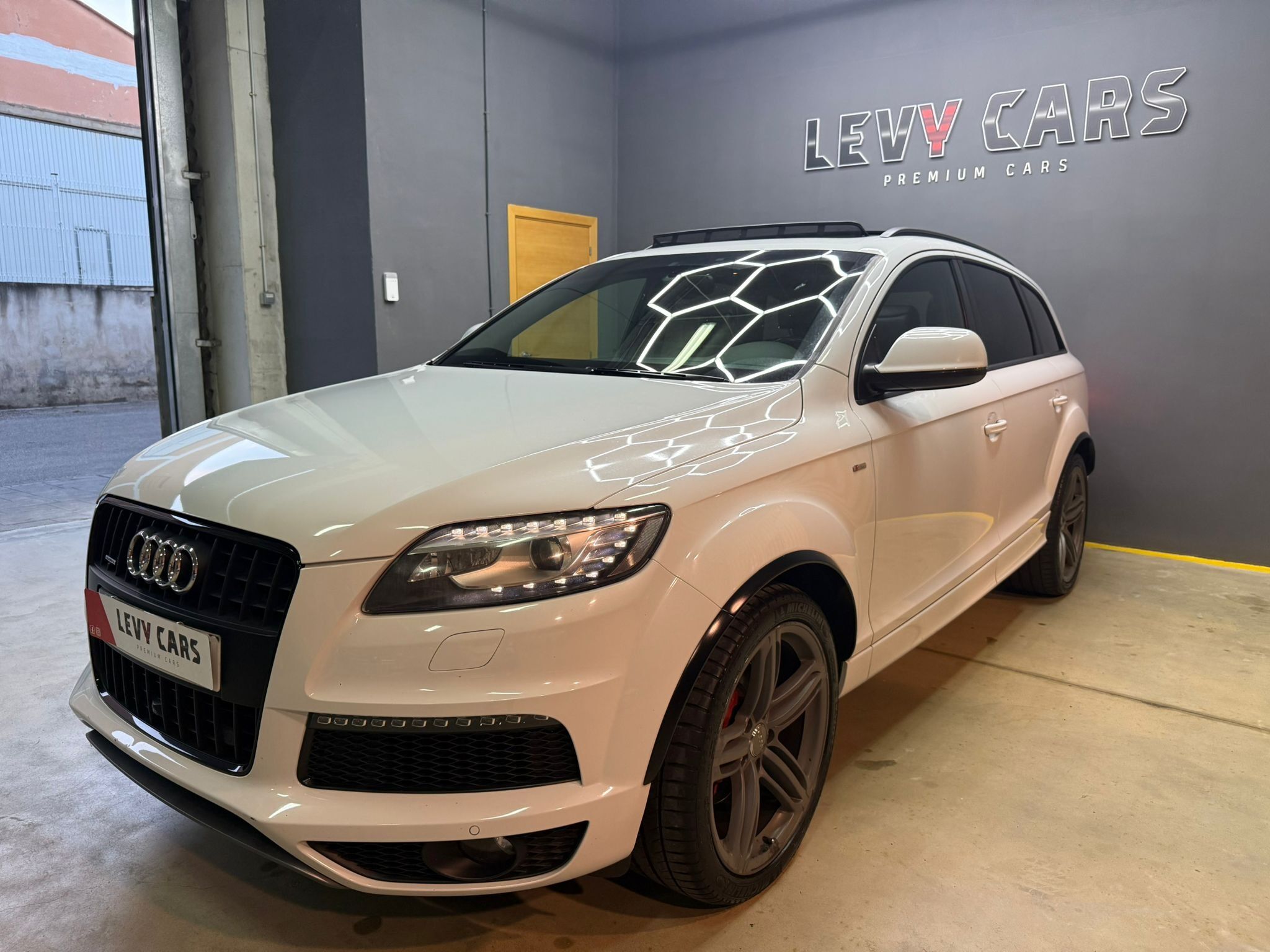 AUDI Q7 (4.2 TDI 340cv quattro tiptronic Ambition) en Valencia