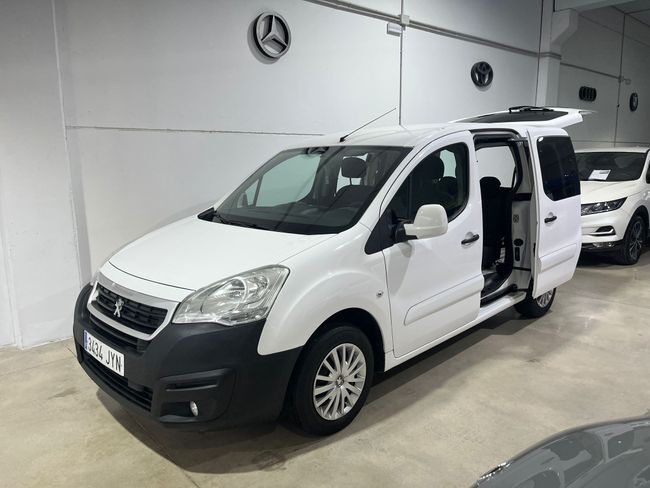 Foto del PEUGEOT Partner Tepee 1.6BlueHDI Access 75