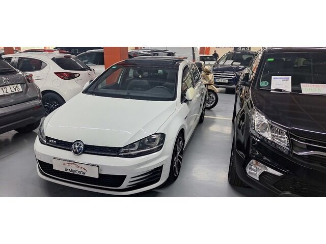 VOLKSWAGEN Golf (GTD 2.0 TDI CR BMT 135 kW (184 CV) DSG) en Barcelona