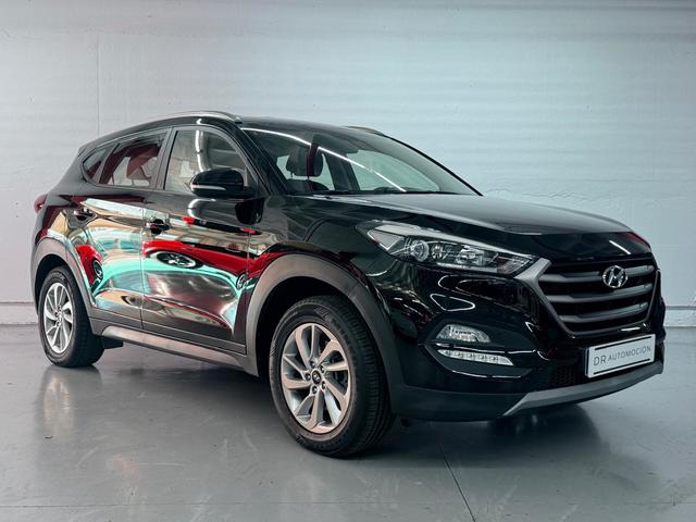 HYUNDAI Tucson (1.6 GDI BlueDrive 25 Aniversario 4x2 96 kW (131 CV)) en Bar