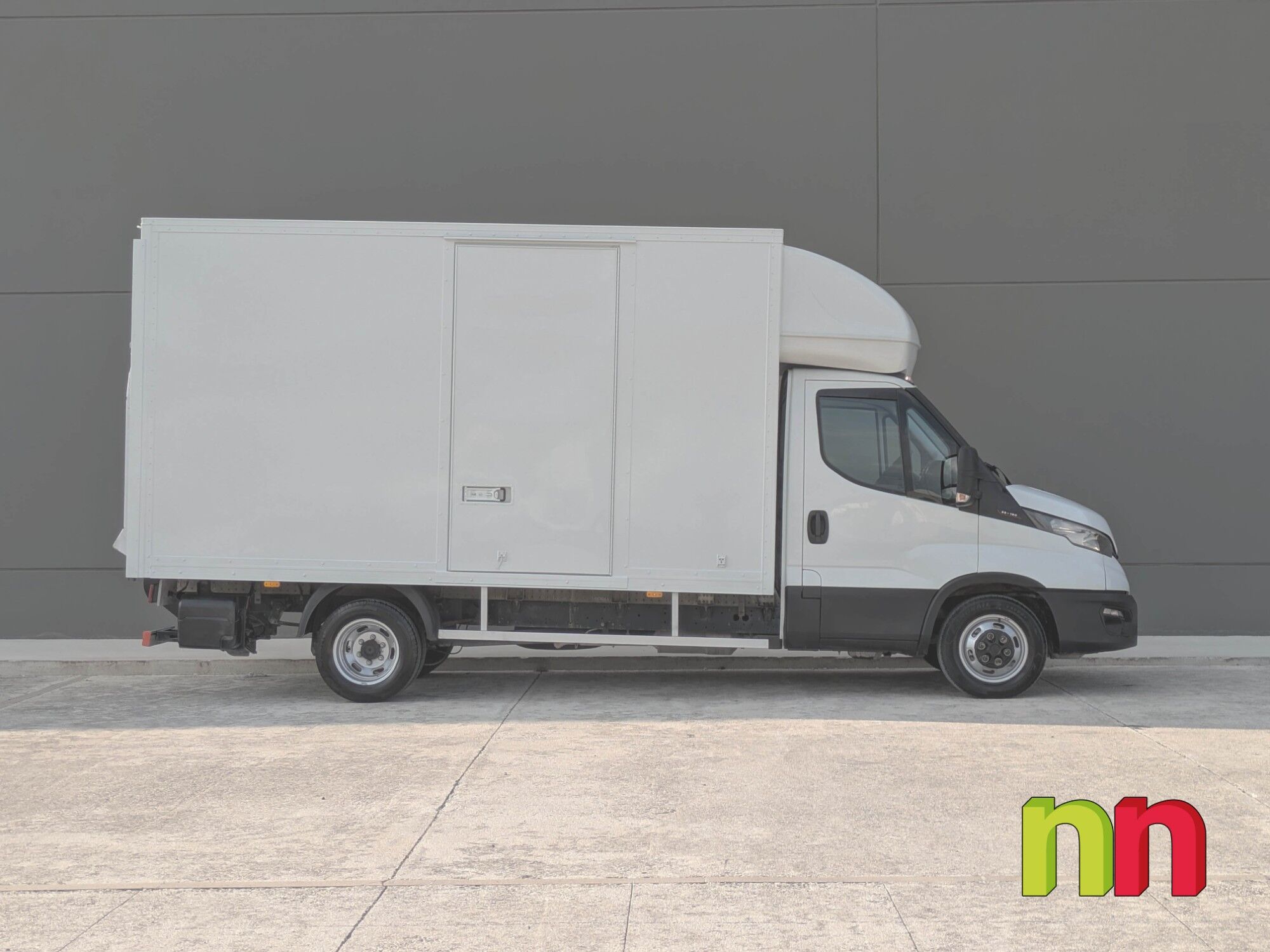 Foto del IVECO Daily Furgón 35S16 V 3520L H2 12.0 156