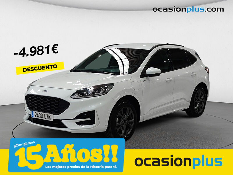 FORD Kuga (2.5 Duratec PHEV ST-Line Auto 165 kW (225 CV)) en Madrid