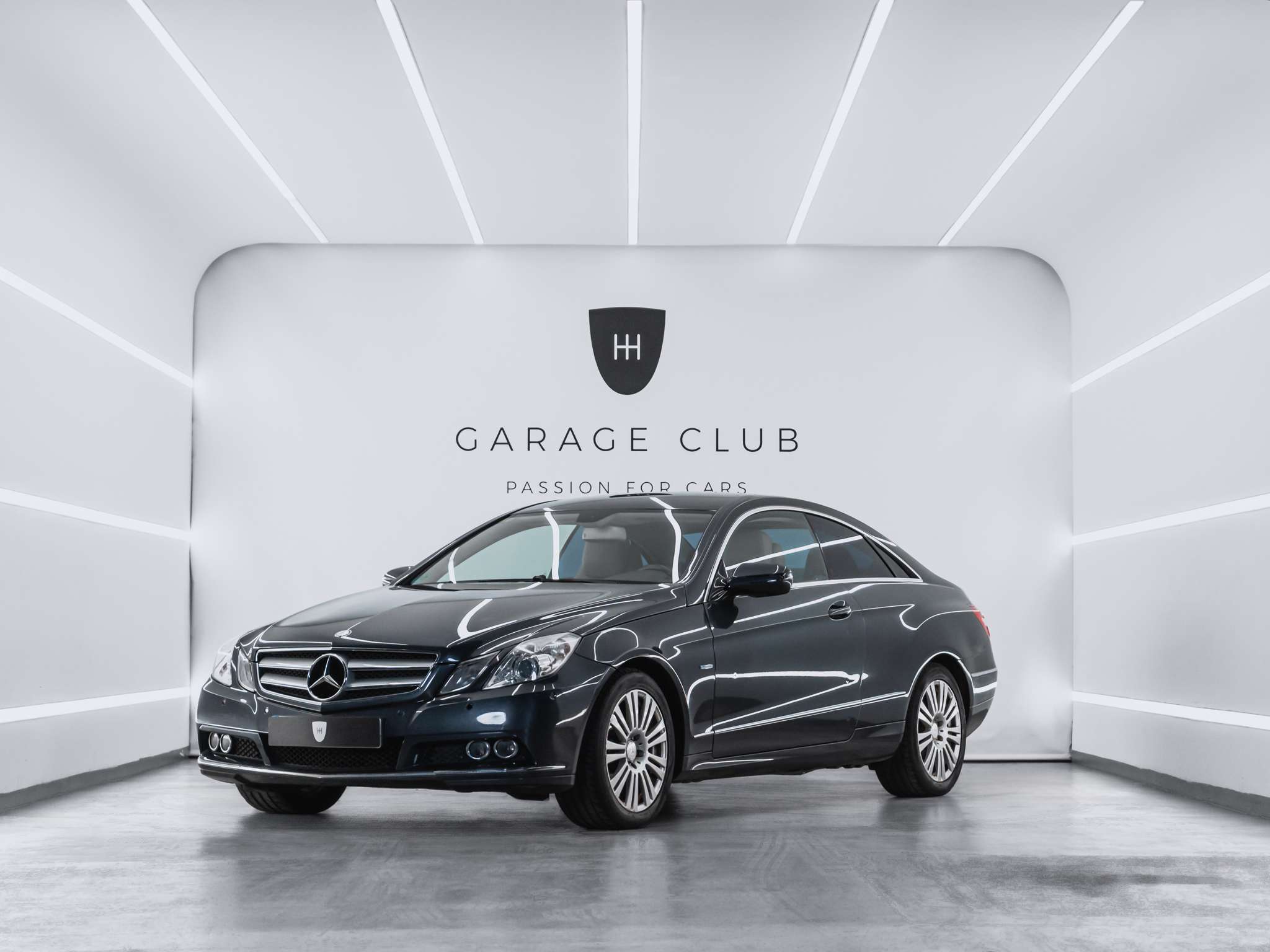 MERCEDES Clase E (E 250 CGI Elegance BlueEfficie) en Barcelona