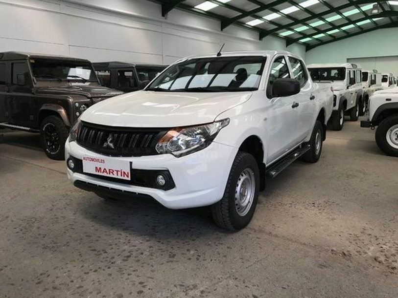 Foto del MITSUBISHI L200 2.5DI-D Double Cab M-PRO