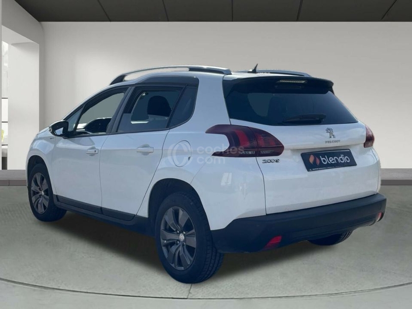 Foto del PEUGEOT 2008 1.2 PureTech S&S Signature 82
