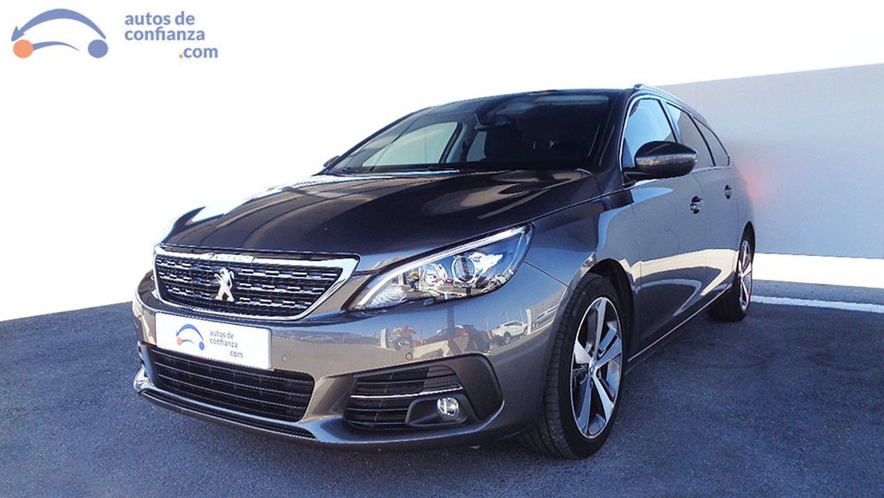 PEUGEOT 308 (SW 1.2 PURETECH ALLURE) en Córdoba