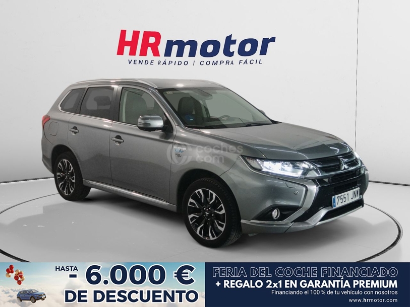 Foto del MITSUBISHI Outlander PHEV Kaiteki 4WD