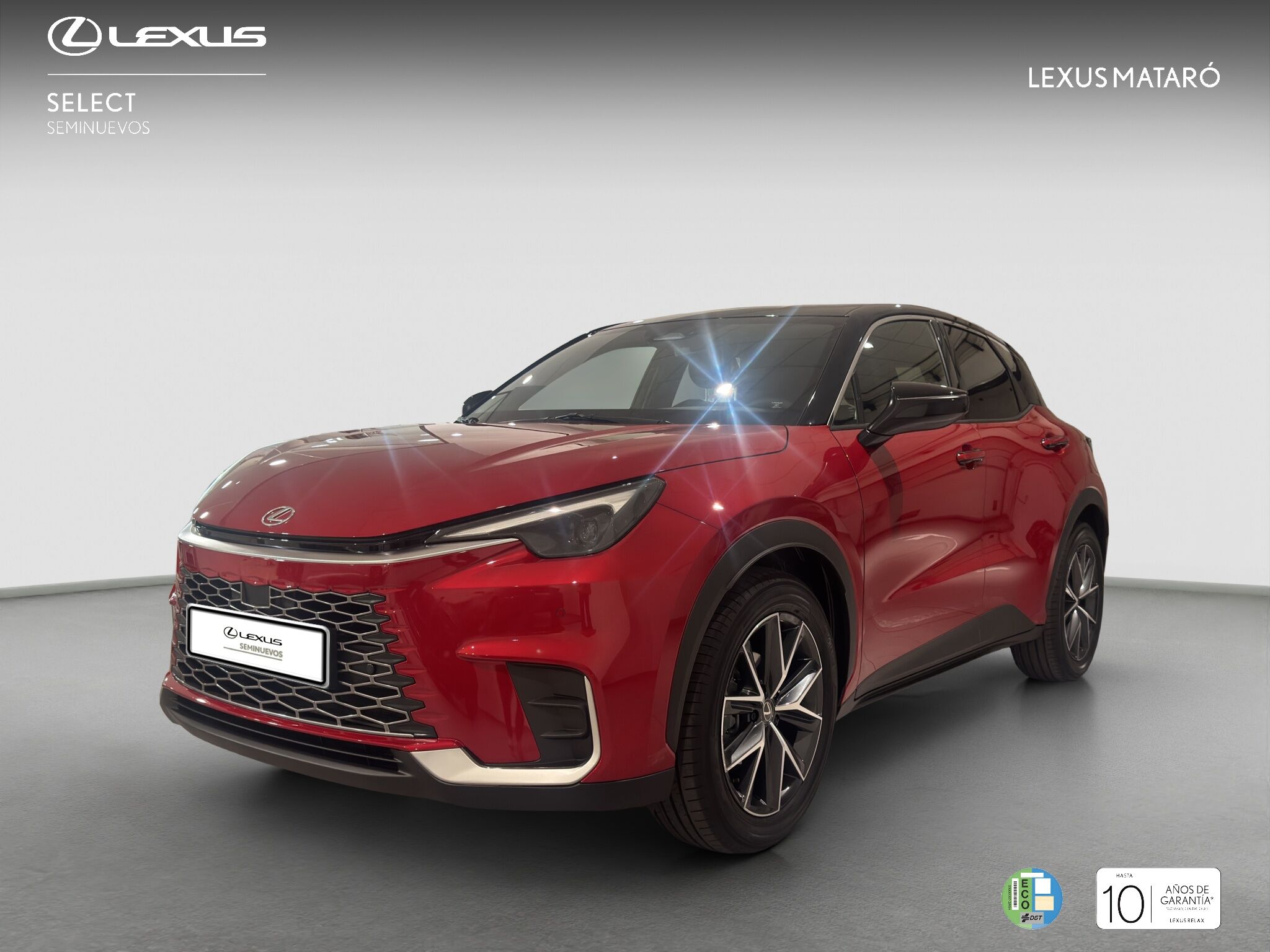 LEXUS LBX (1.5 136HP HEV EMOTION PLUS 136 5P) en Barcelona
