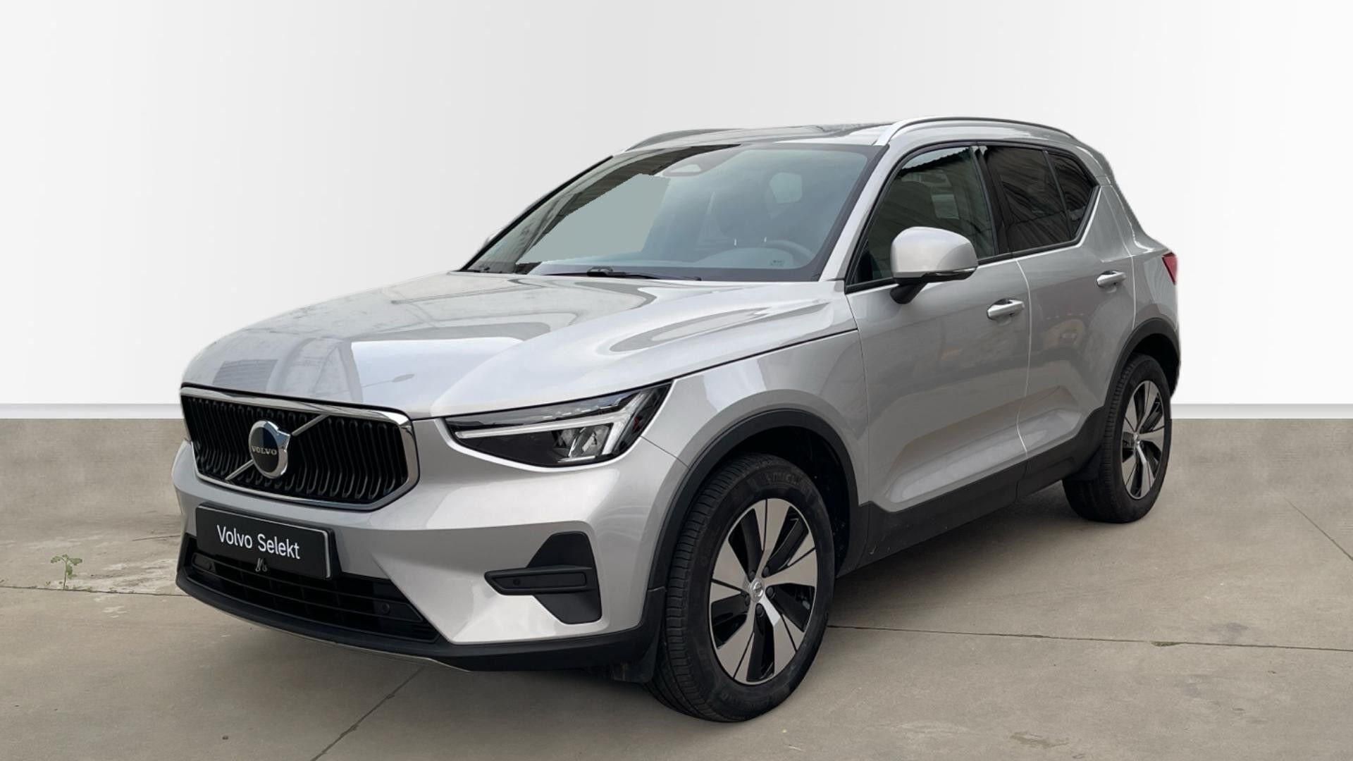 VOLVO XC40 (XC40 CORE B3 MILD HYBRID G) en Sevilla